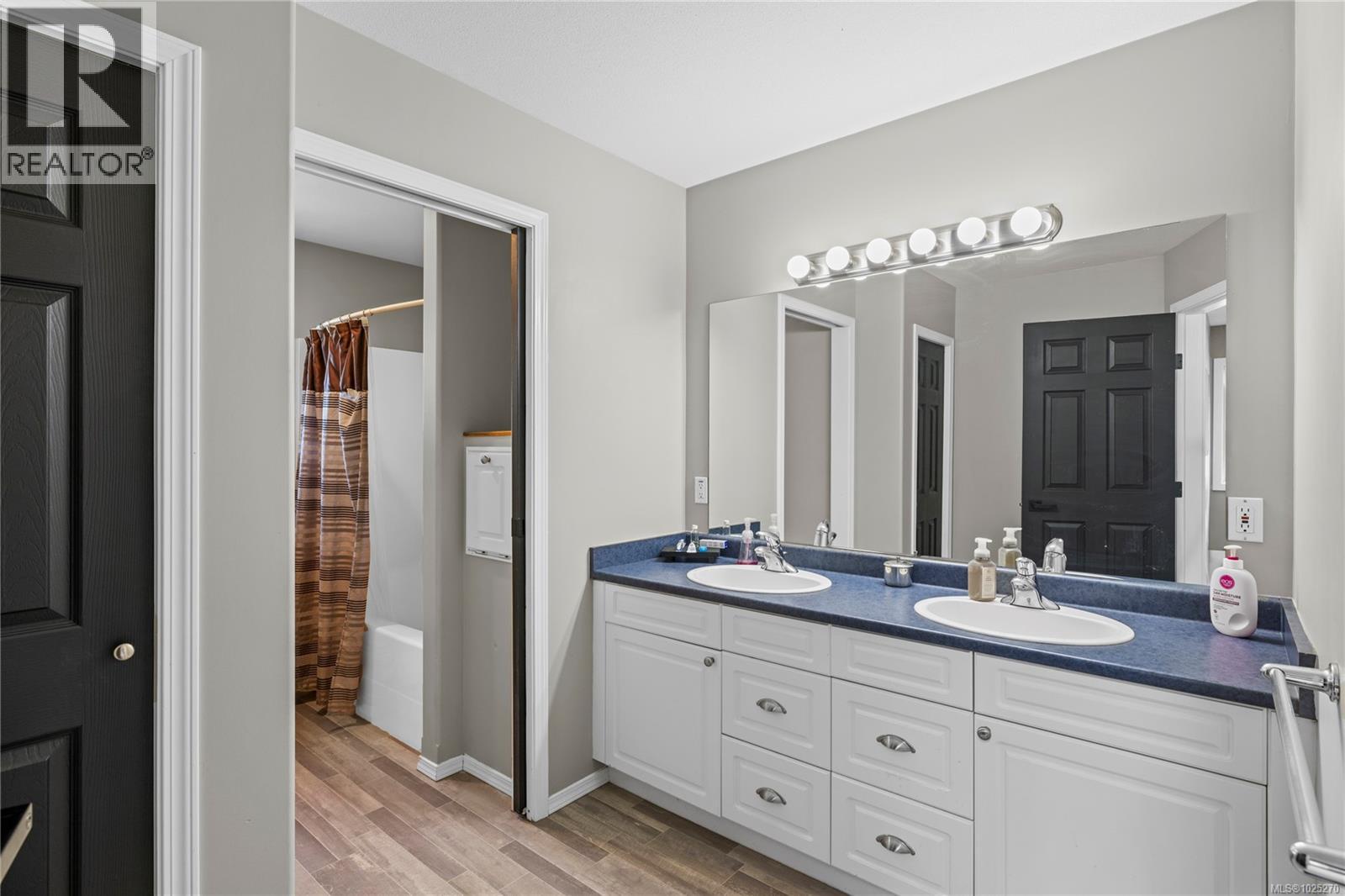 5670 Willow Rd, Port Alberni