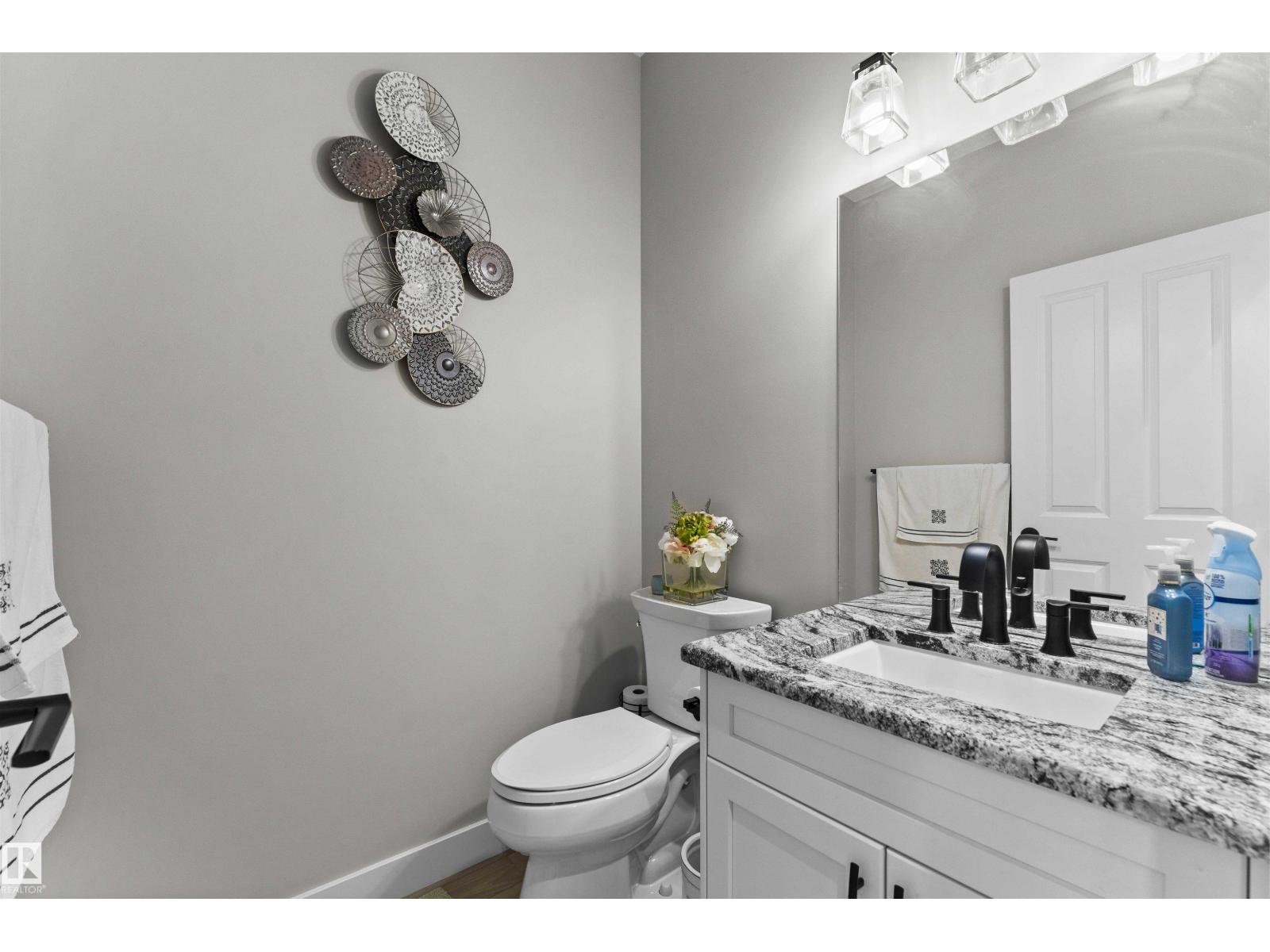 6813 KNOX LO SW, Edmonton