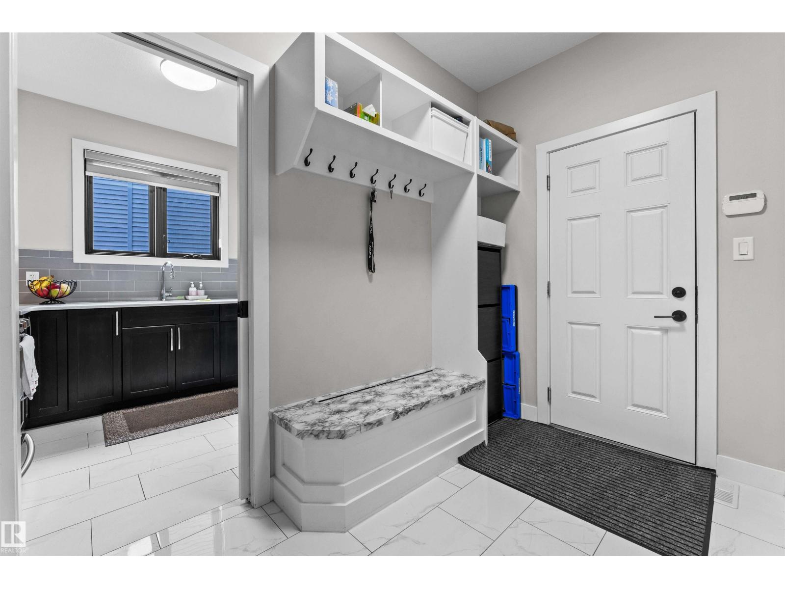 6813 KNOX LO SW, Edmonton