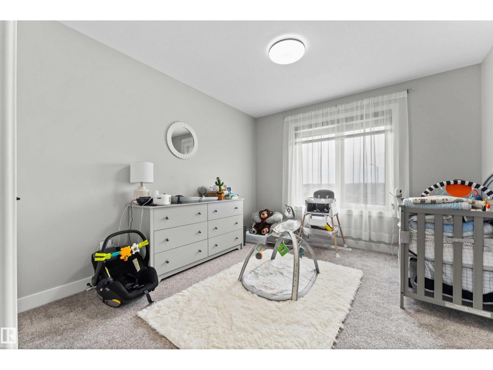 6813 KNOX LO SW, Edmonton