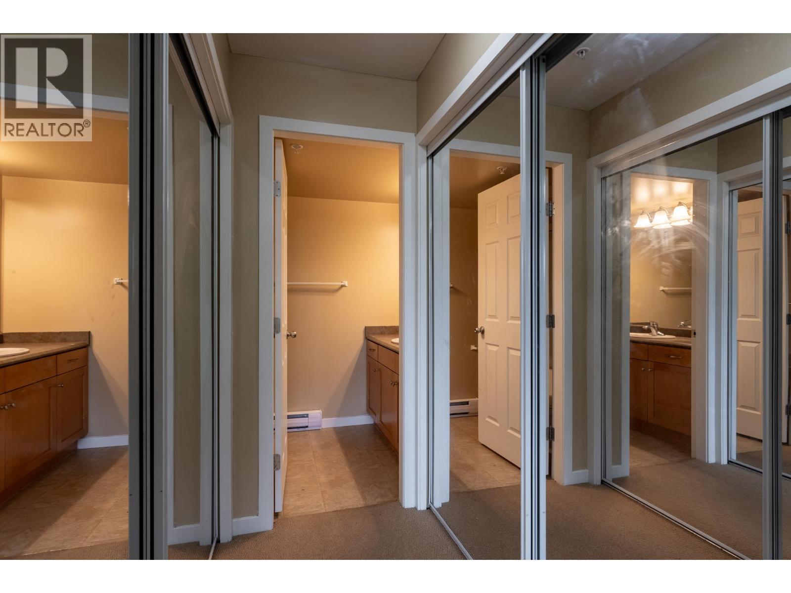 306 135 Ziprick Road, Kelowna