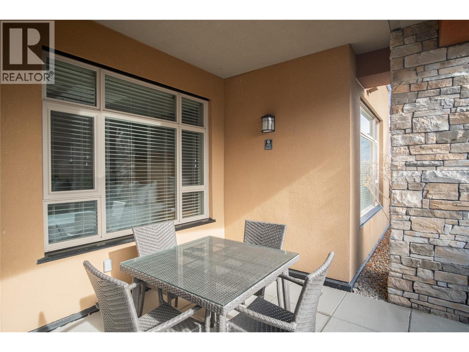 #117 15 Park Place - 29