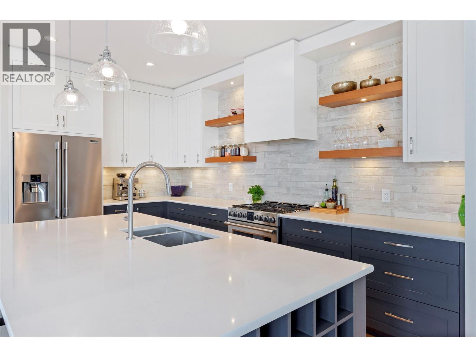 1526 Marble Ledge Drive, Lake Country