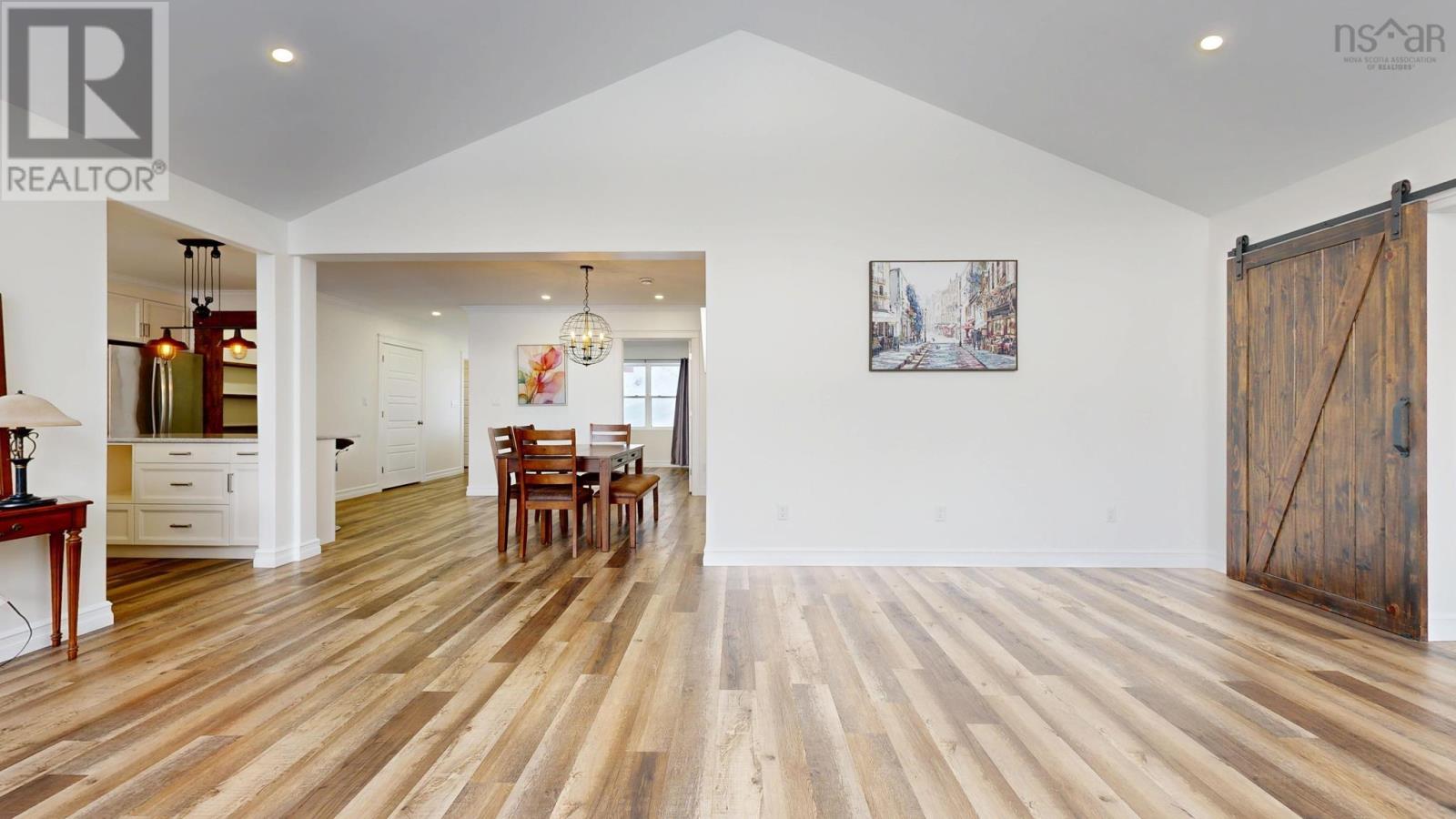 Property 15 of 40 of 6672 Highway 1