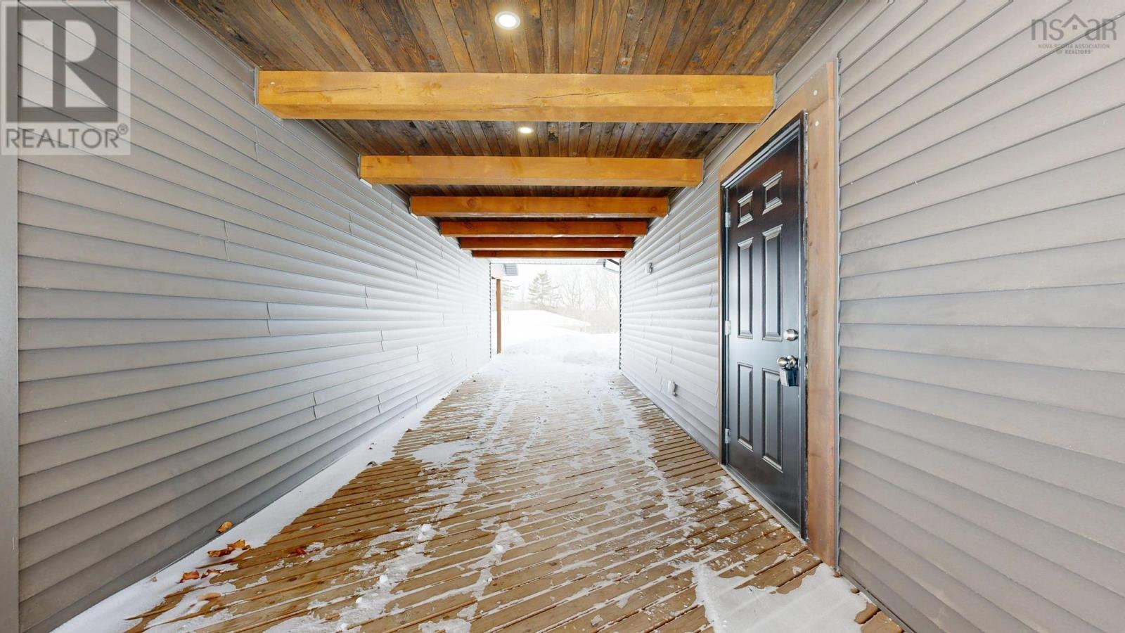 Property 35 of 40 of 6672 Highway 1