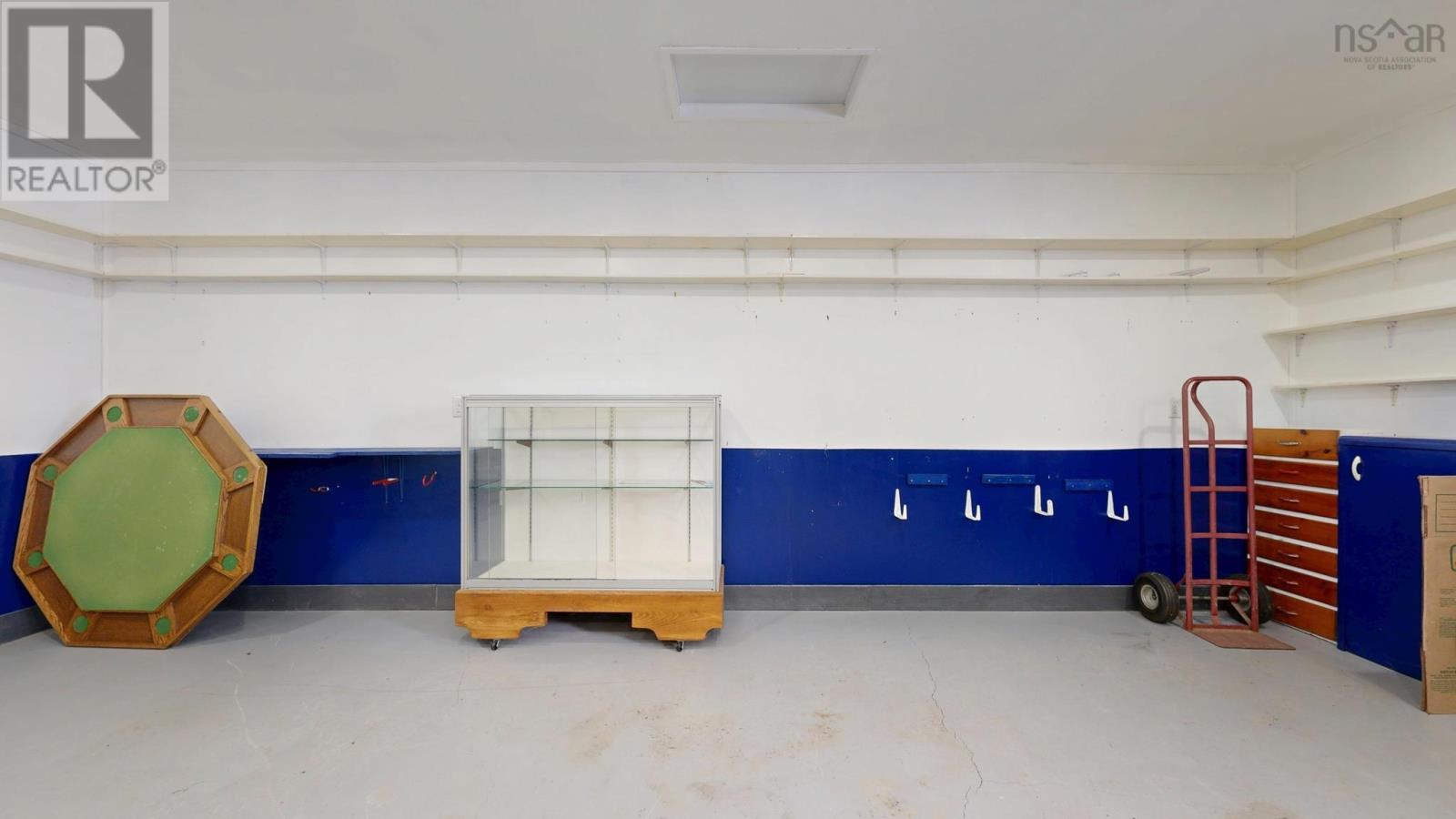 Property 39 of 40 of 6672 Highway 1