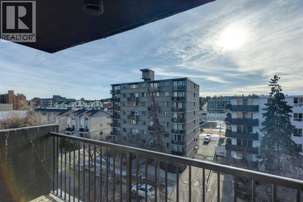 Single Family House for Sale in    Avenue SW Beltline Calgary 