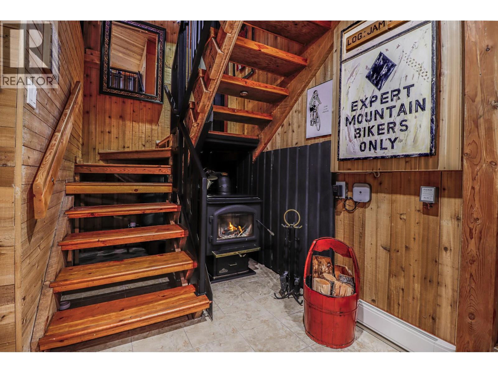 4874 ALDER Crescent, Wasa