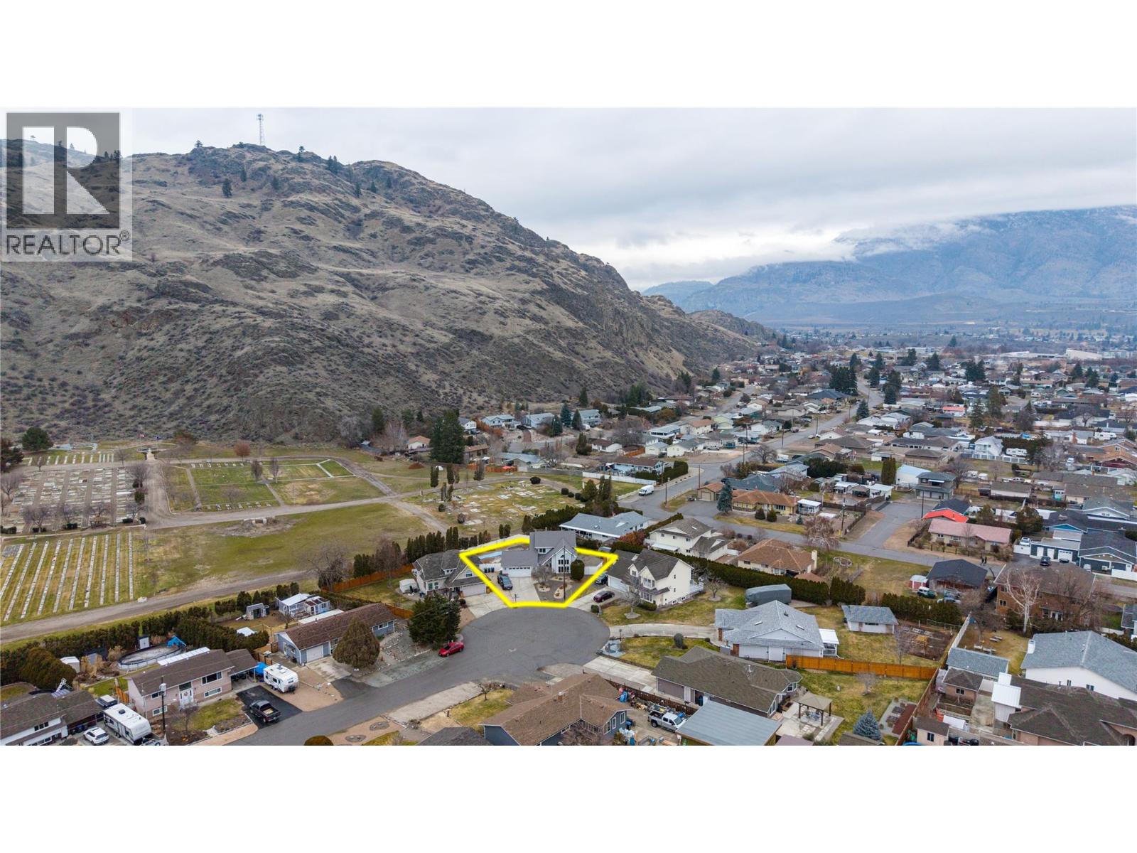 5896 Fairview Place, Oliver