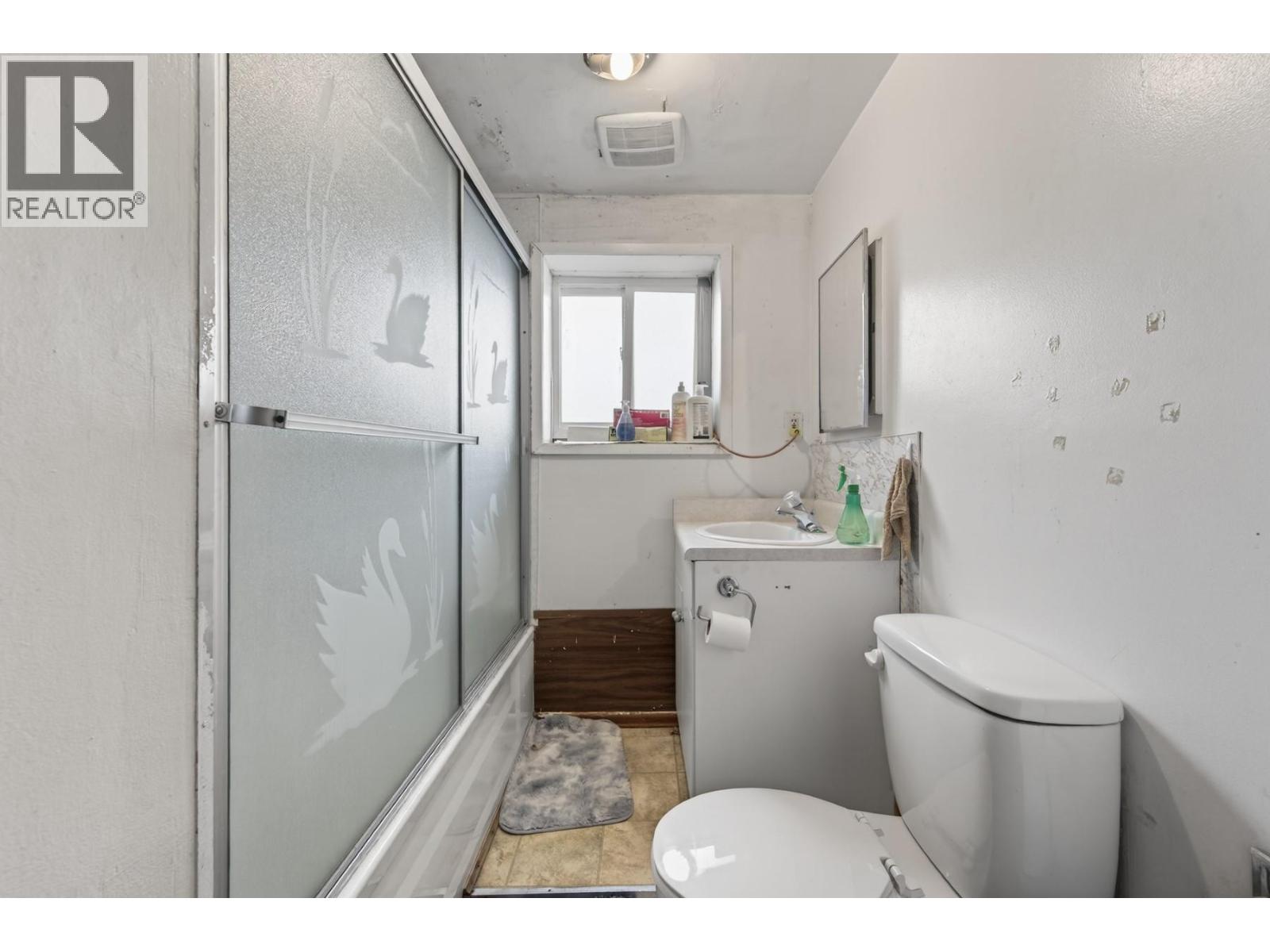 2463 Coutlee Avenue, Merritt