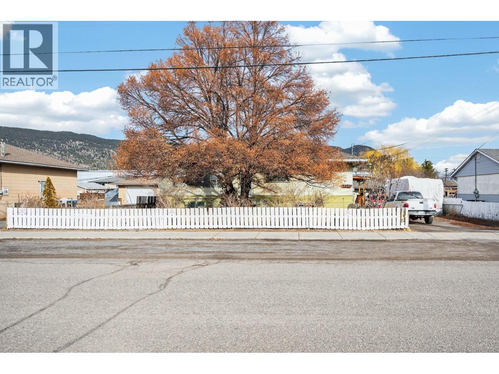 2463 Coutlee Avenue, Merritt