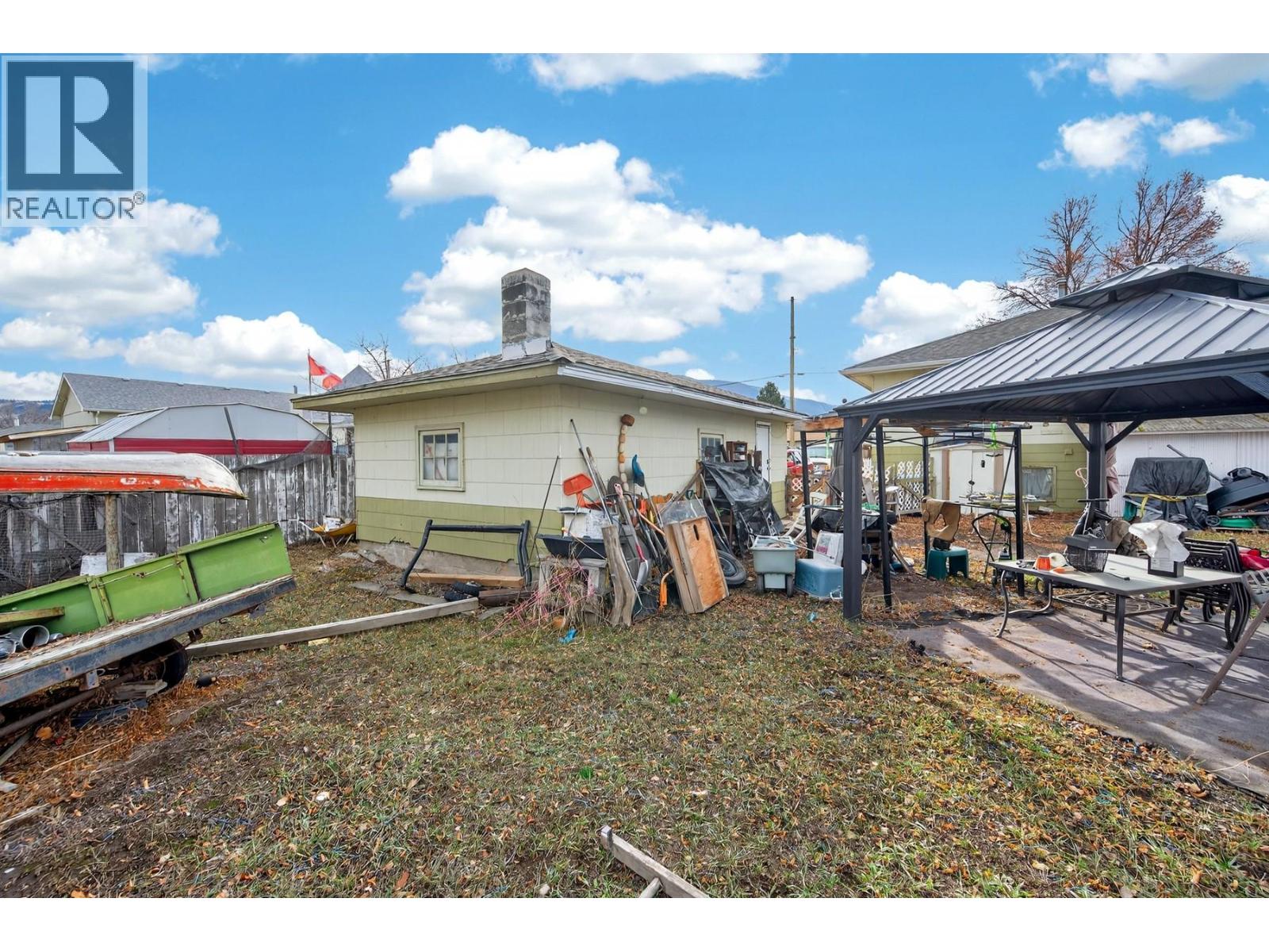 2463 Coutlee Avenue, Merritt