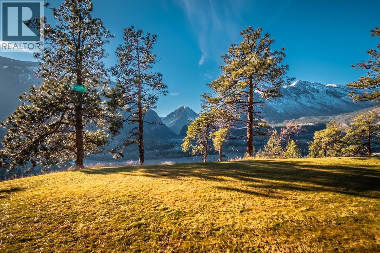 150 Pine Ridge Road, Lillooet