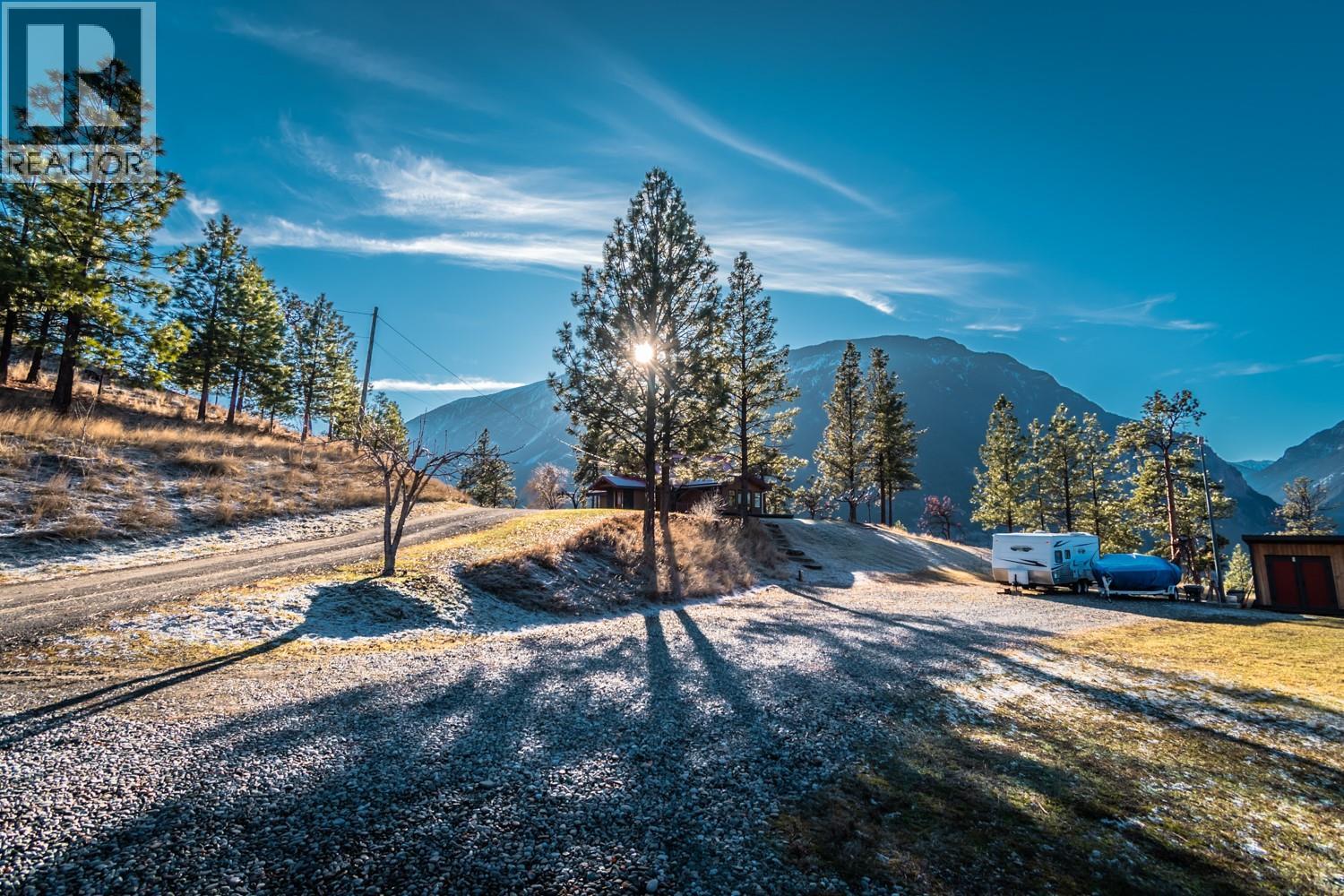 150 Pine Ridge Road, Lillooet