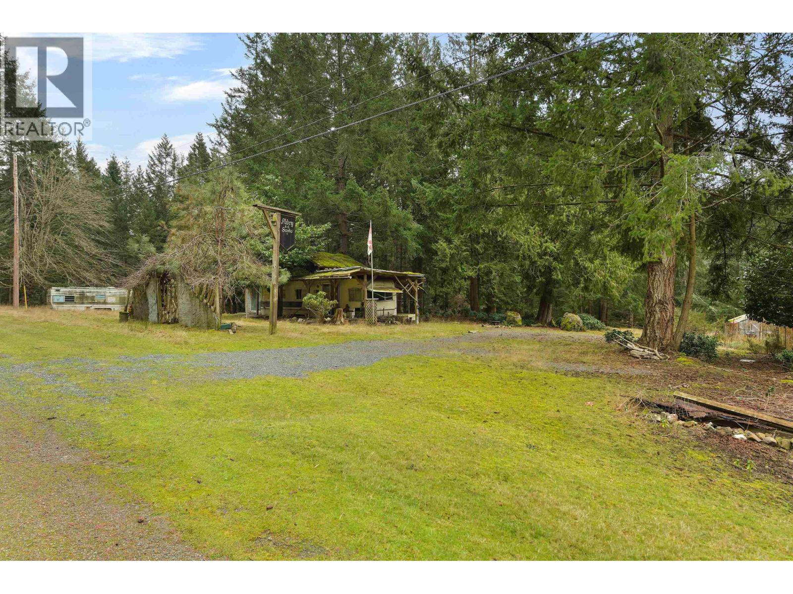 416 WOOD DALE DRIVE, Mayne Island