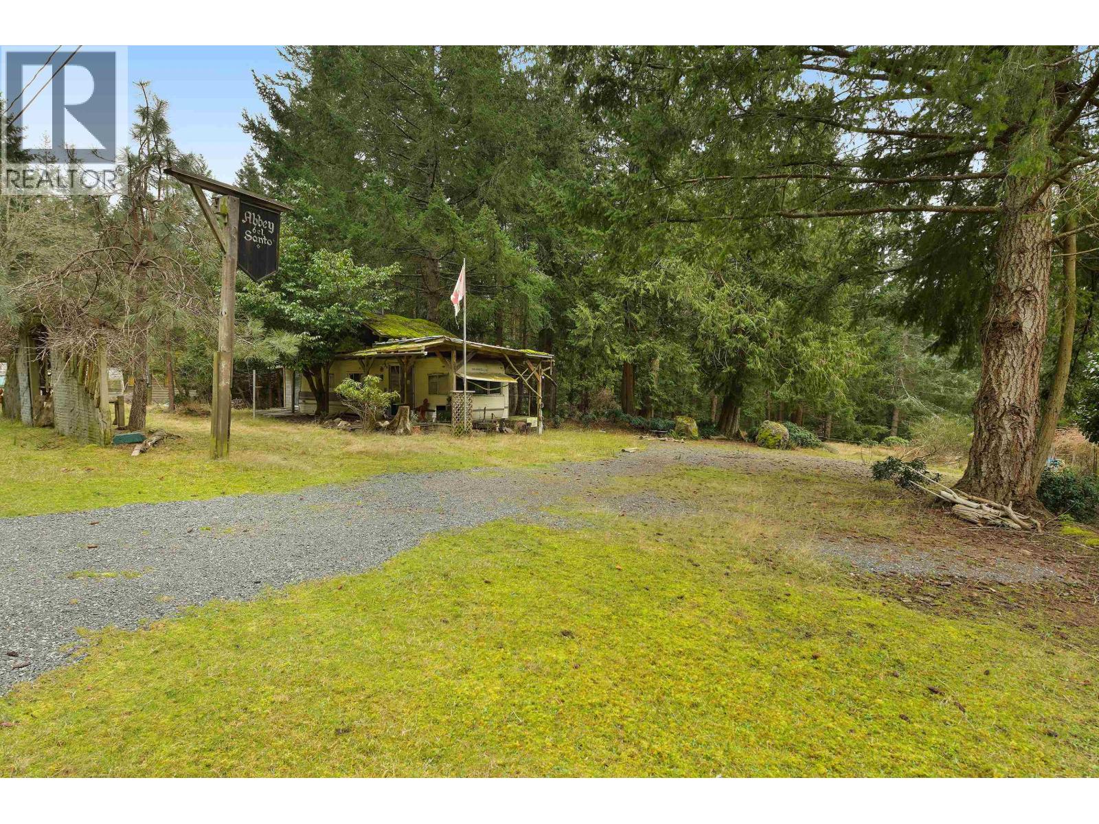 416 WOOD DALE DRIVE, Mayne Island