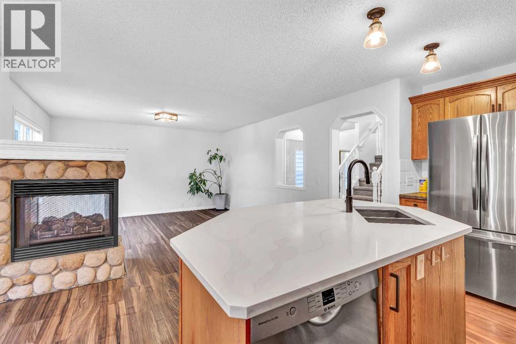 Single Family House for Sale in  Springbank Place SW Springbank Hill Calgary 