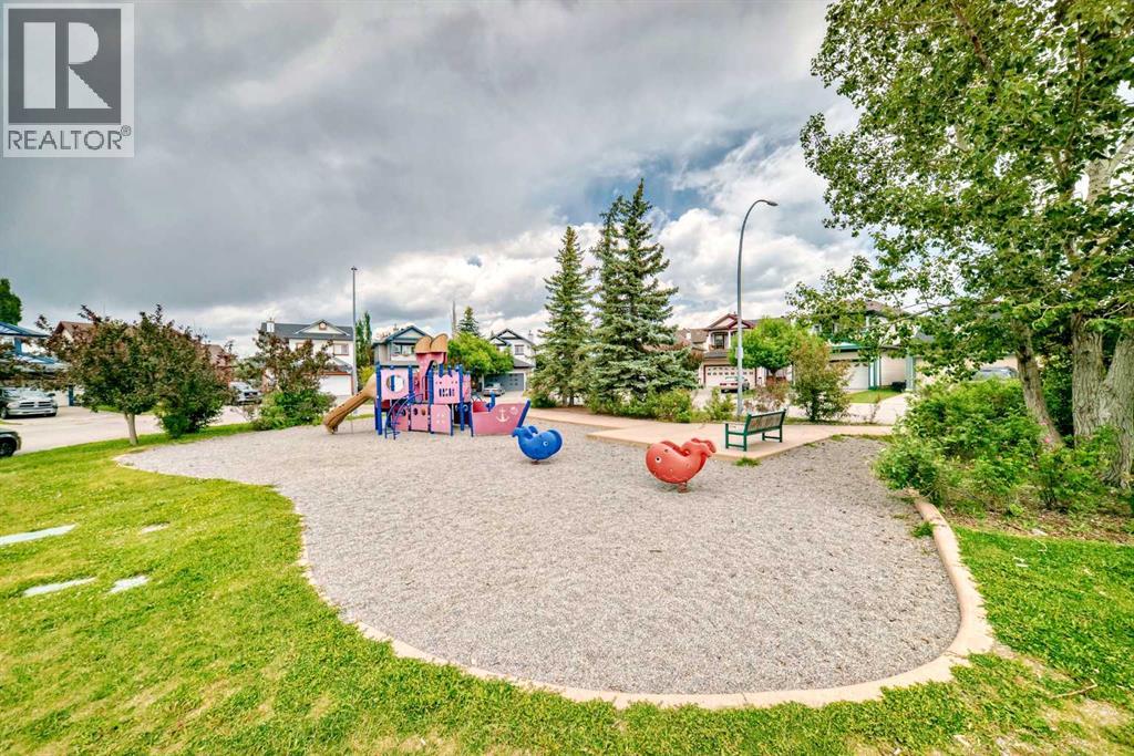 Single Family House 4 Level for Sale in  Martha