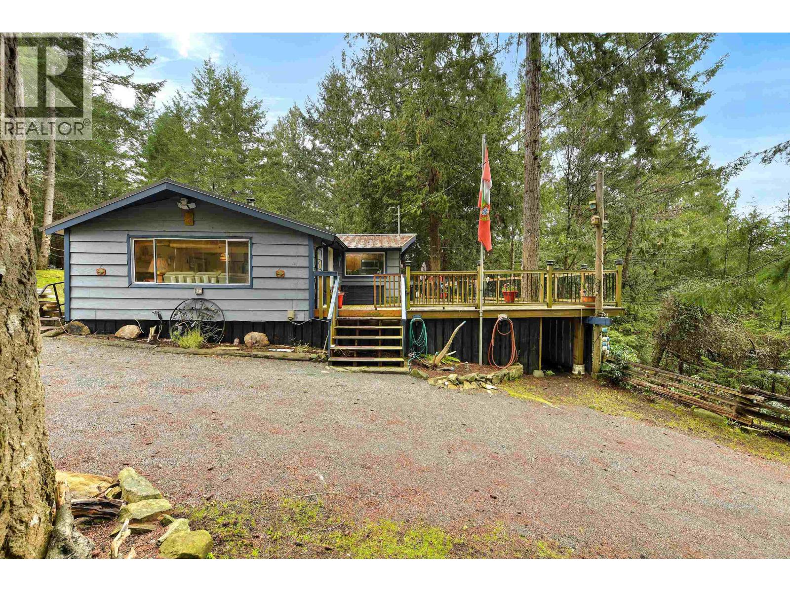 493 ABBOTT ROAD, Mayne Island
