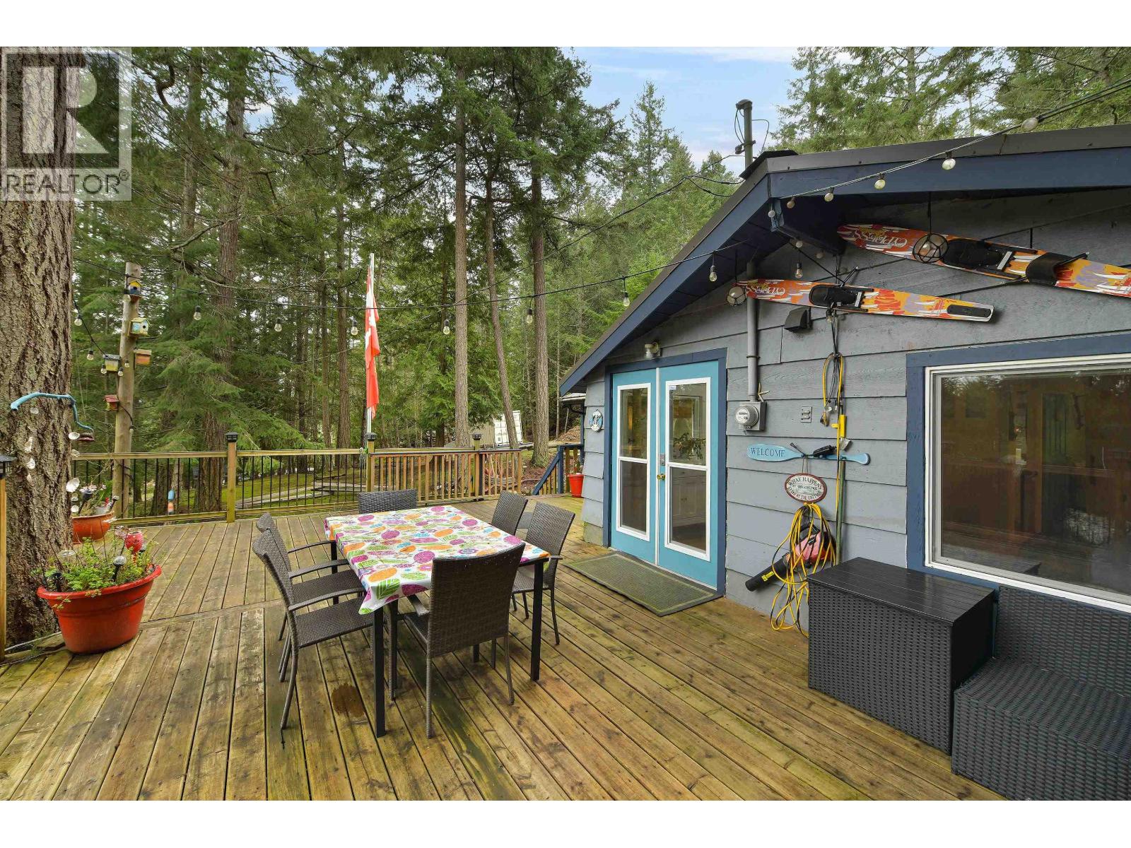 493 ABBOTT ROAD, Mayne Island