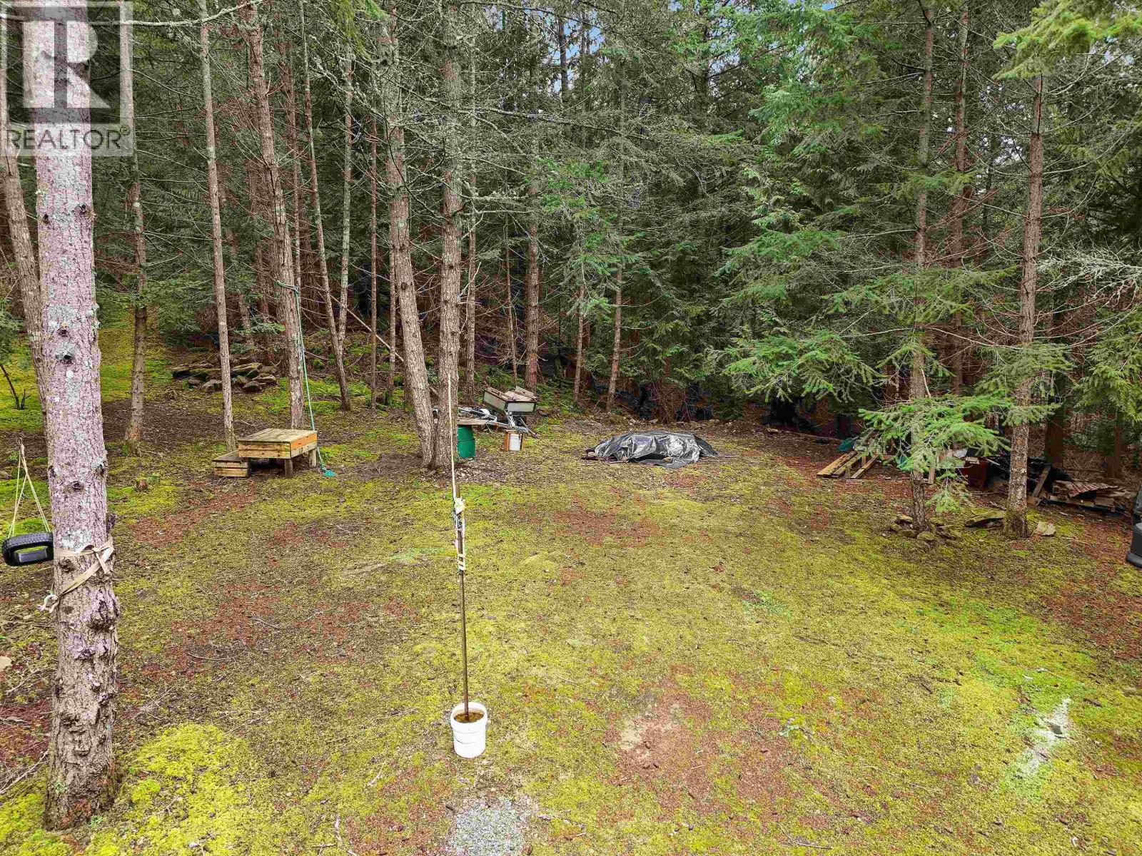 493 ABBOTT ROAD, Mayne Island