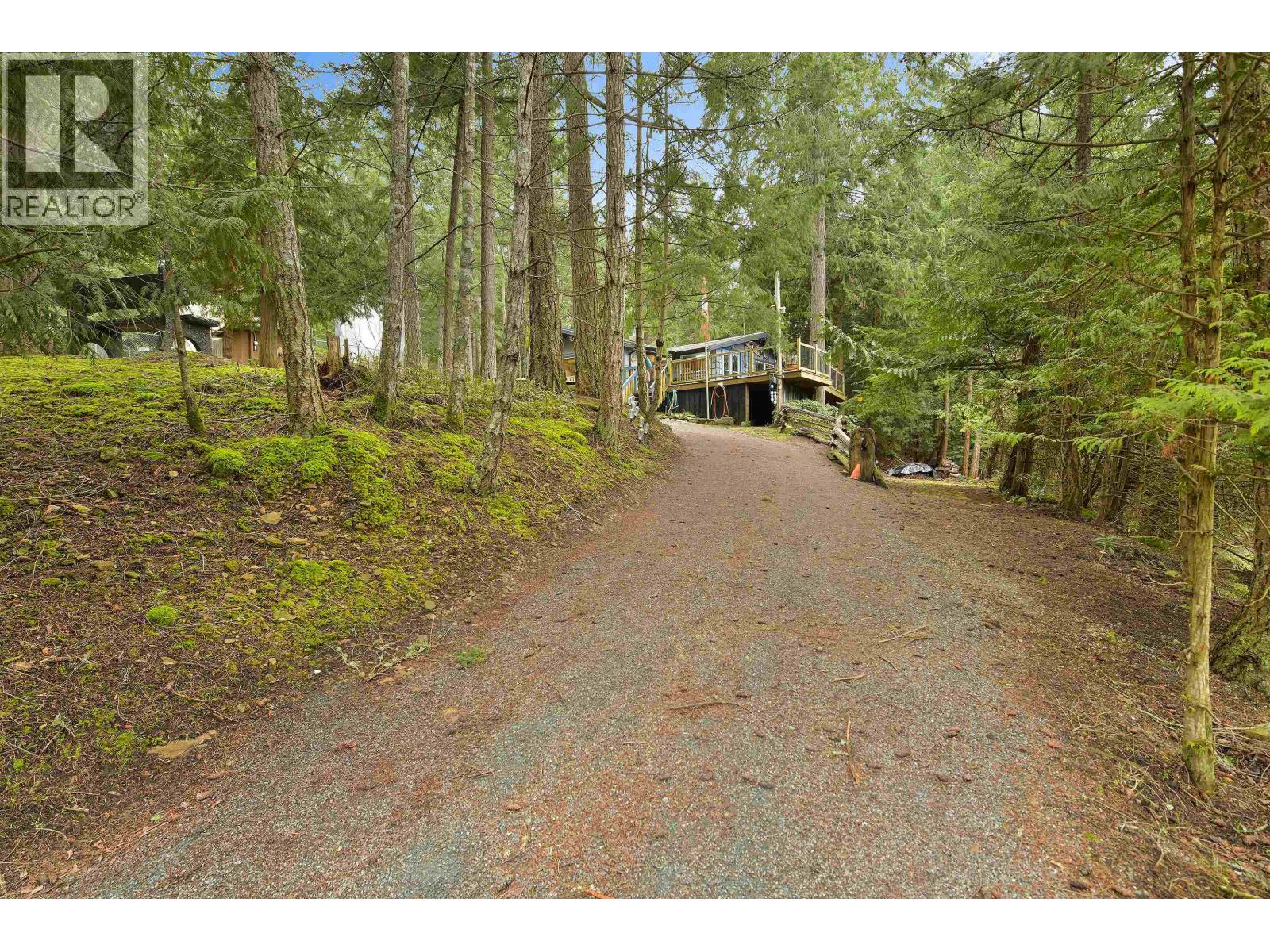 493 ABBOTT ROAD, Mayne Island