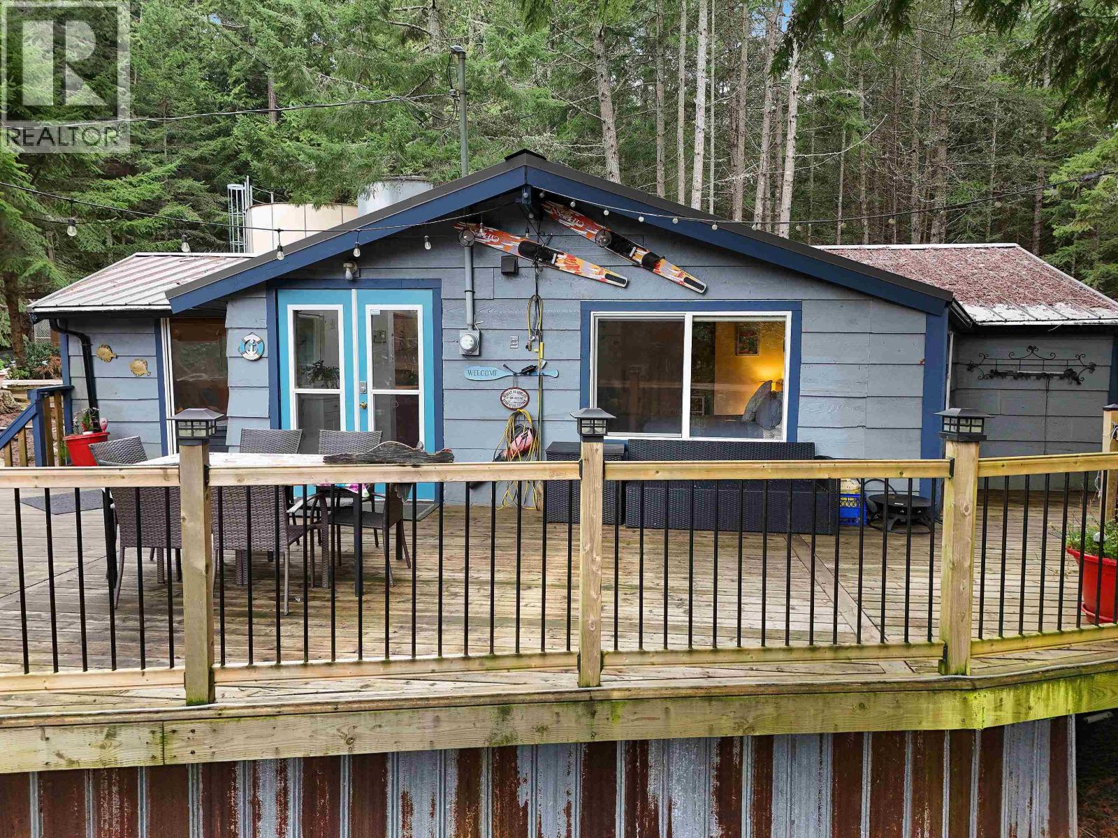 493 ABBOTT ROAD, Mayne Island