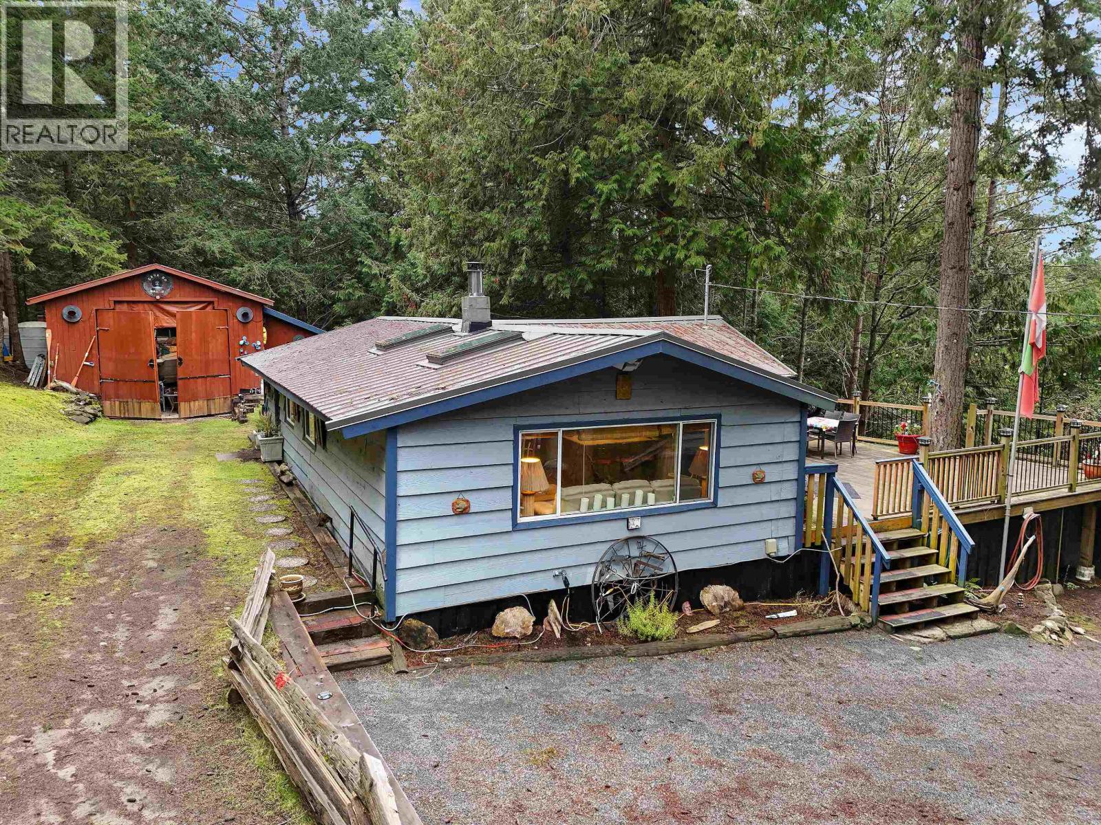 493 ABBOTT ROAD, Mayne Island