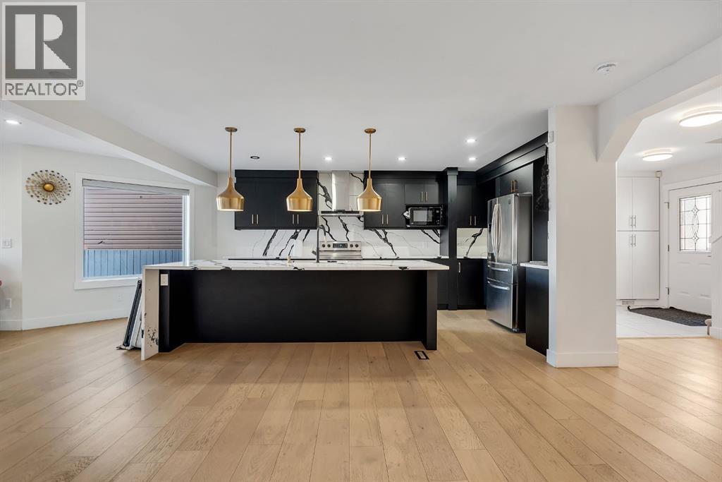 Single Family House for Sale in  Saddlefield Place NE Saddle Ridge Calgary 