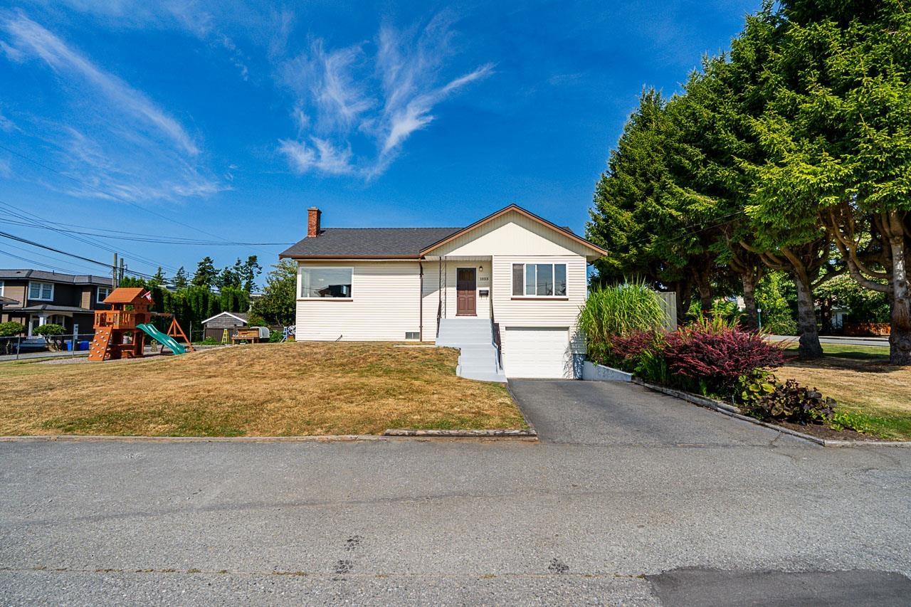 1033 CYPRESS STREET, White Rock