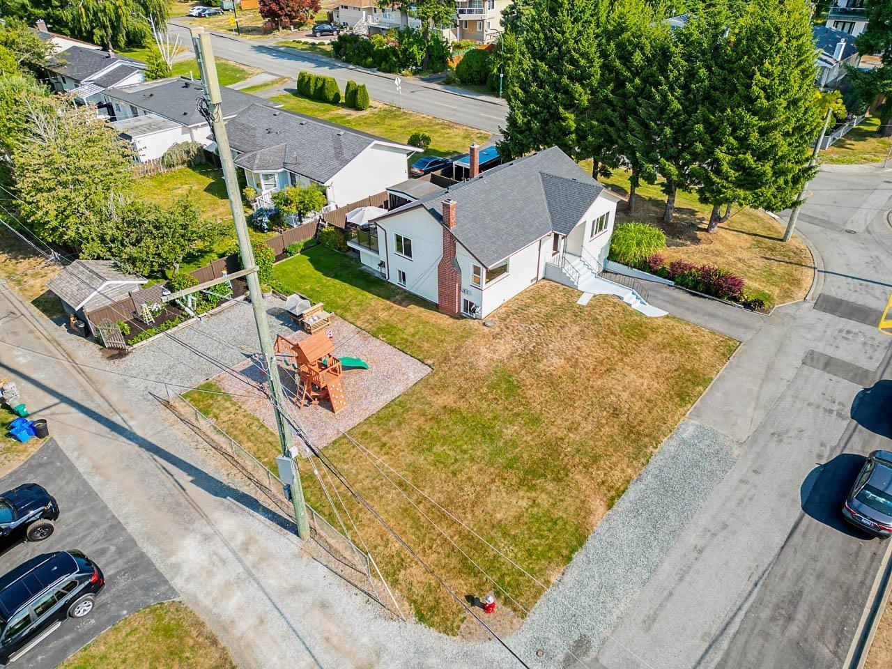 1033 CYPRESS STREET, White Rock