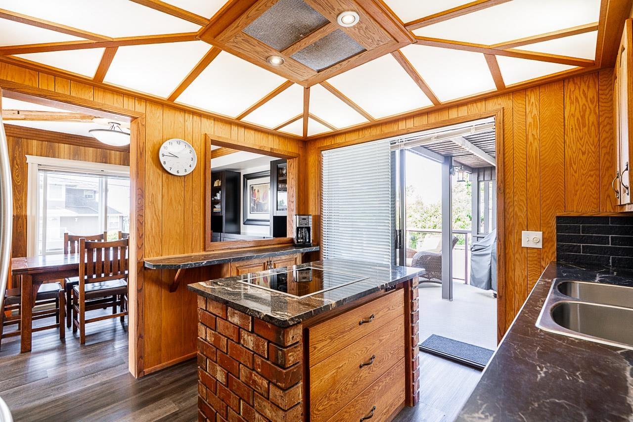 1033 CYPRESS STREET, White Rock