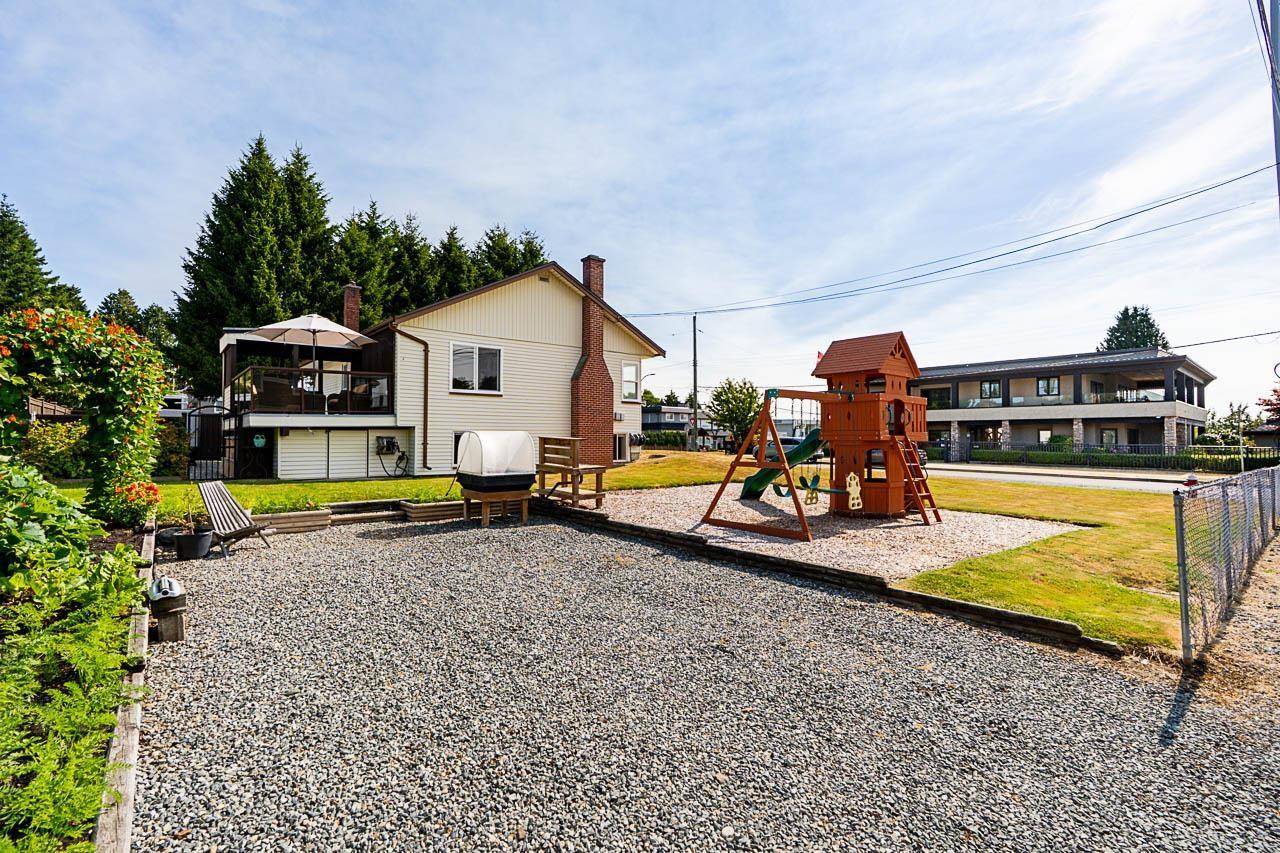 1033 CYPRESS STREET, White Rock