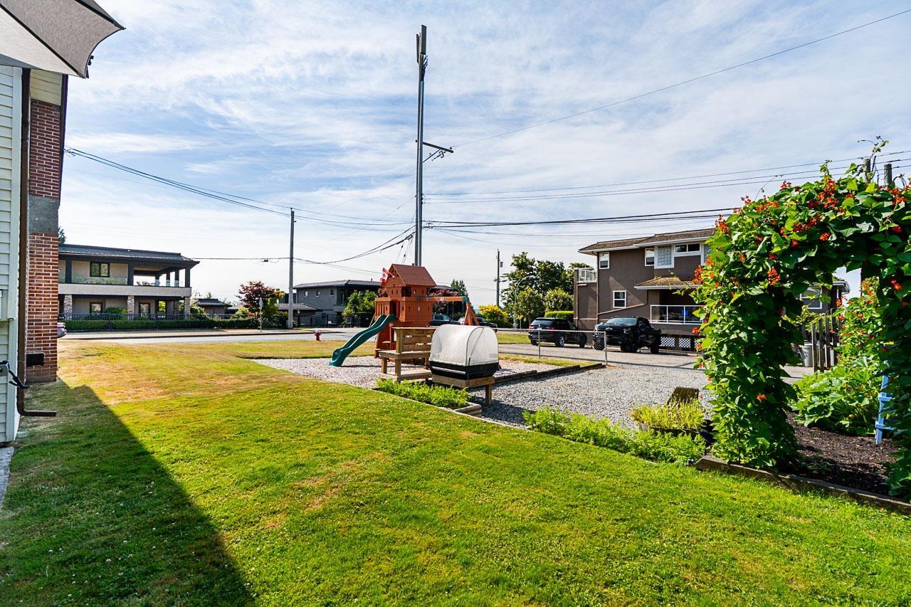 1033 CYPRESS STREET, White Rock