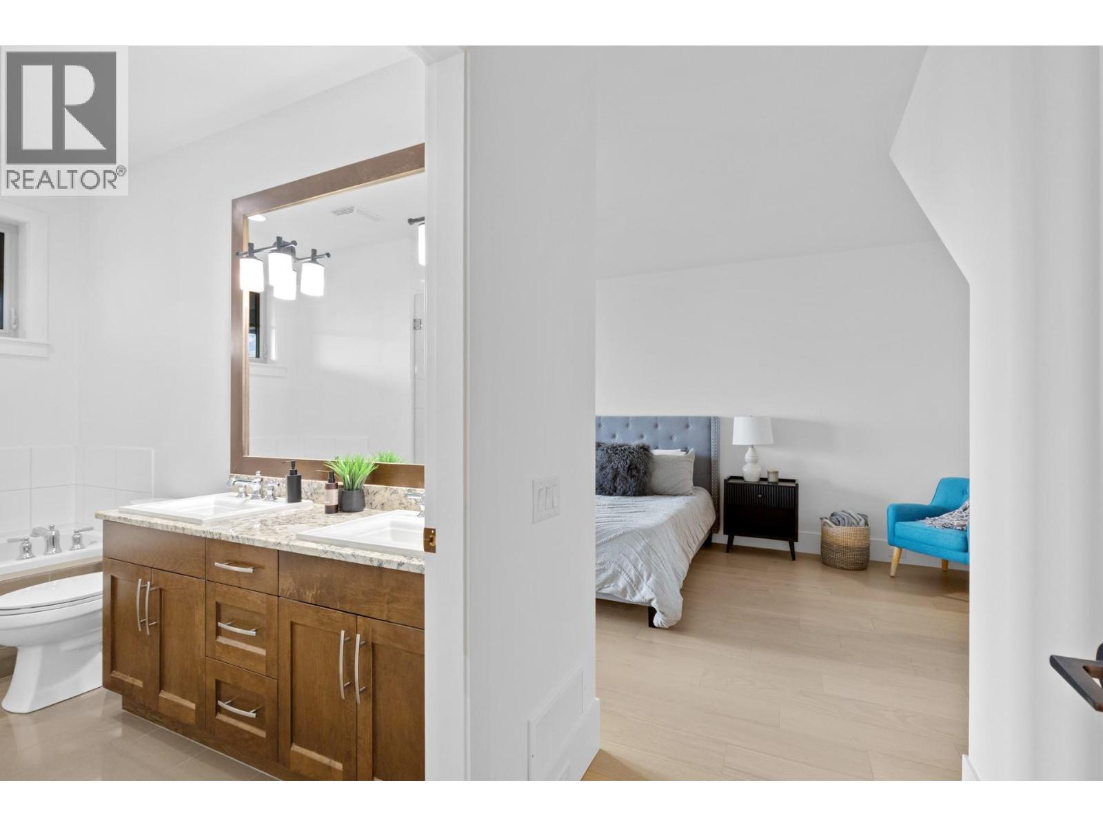 129 4000 Trails Place, Peachland