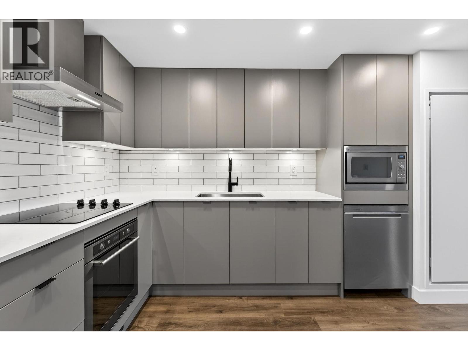 1301 1471 St Paul Street, Kelowna