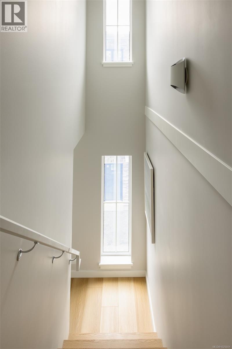 113 3230 Glendale Place, Langford