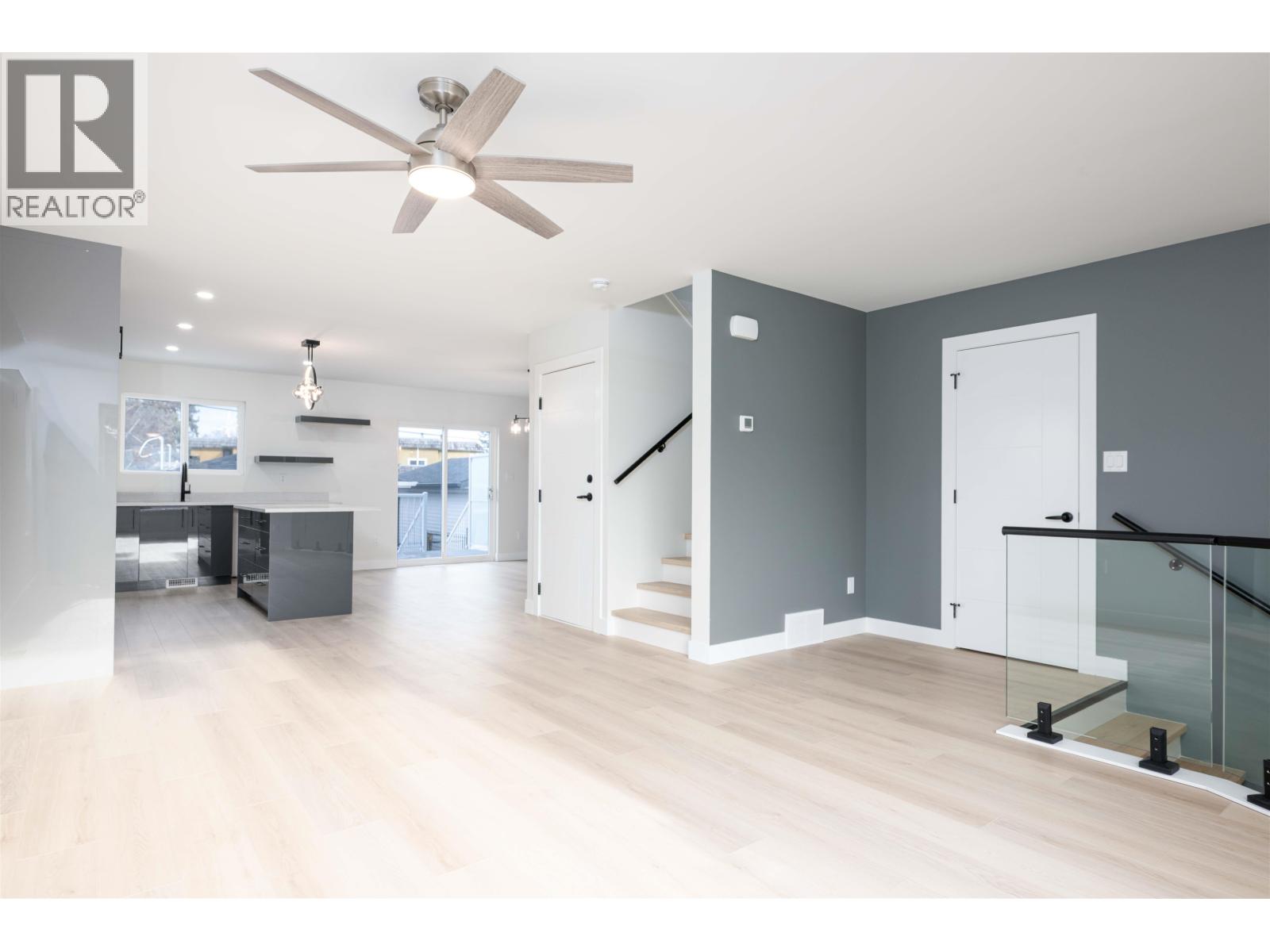 1988 12TH AVENUE - 7