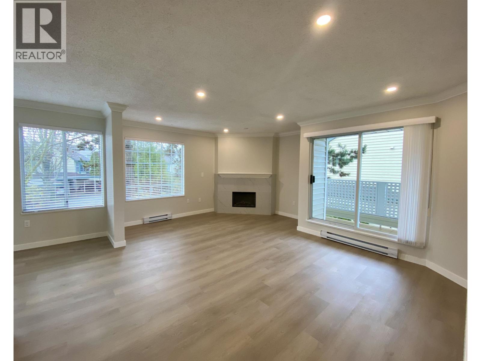 115 7591 MOFFATT Road - photo 2