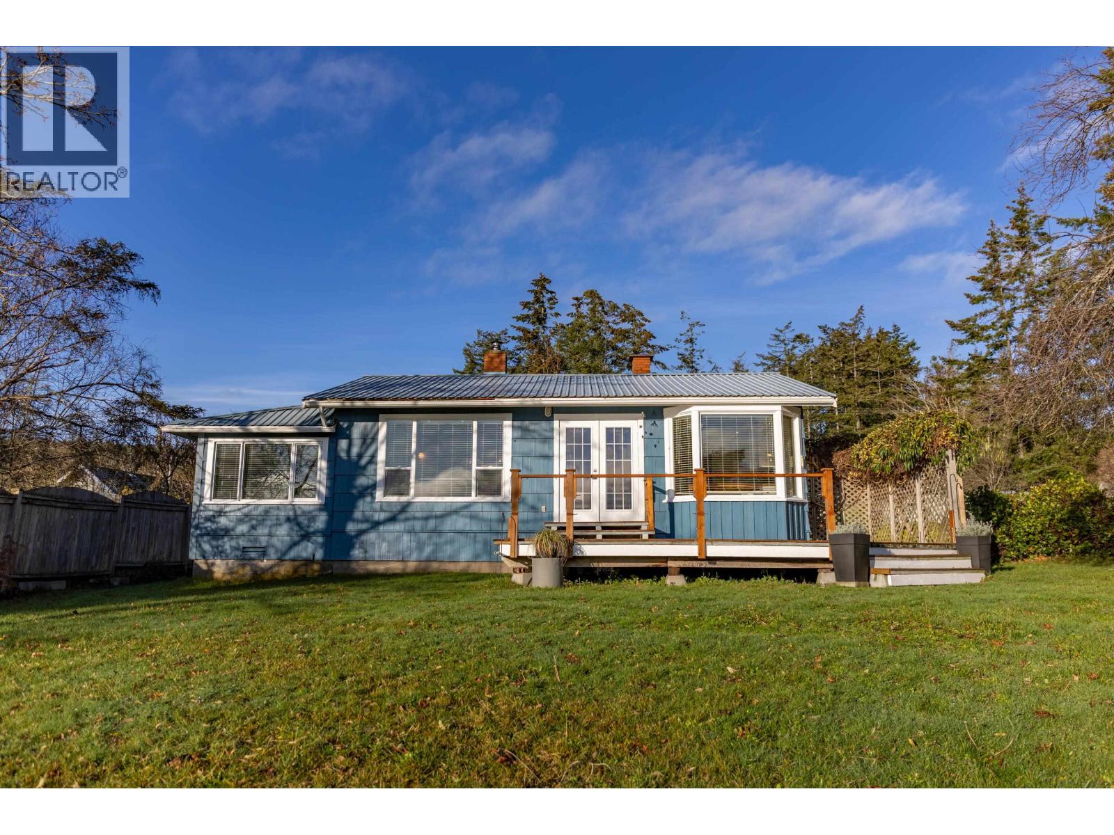 73 MADRONA ROAD - Photo 3 of 33, Galiano Island, British Columbia