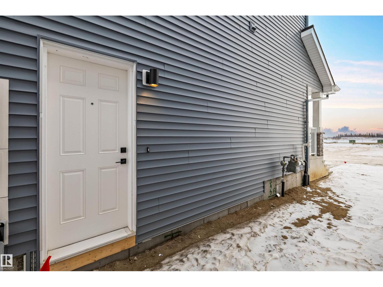 20820 40 AV NW - 38