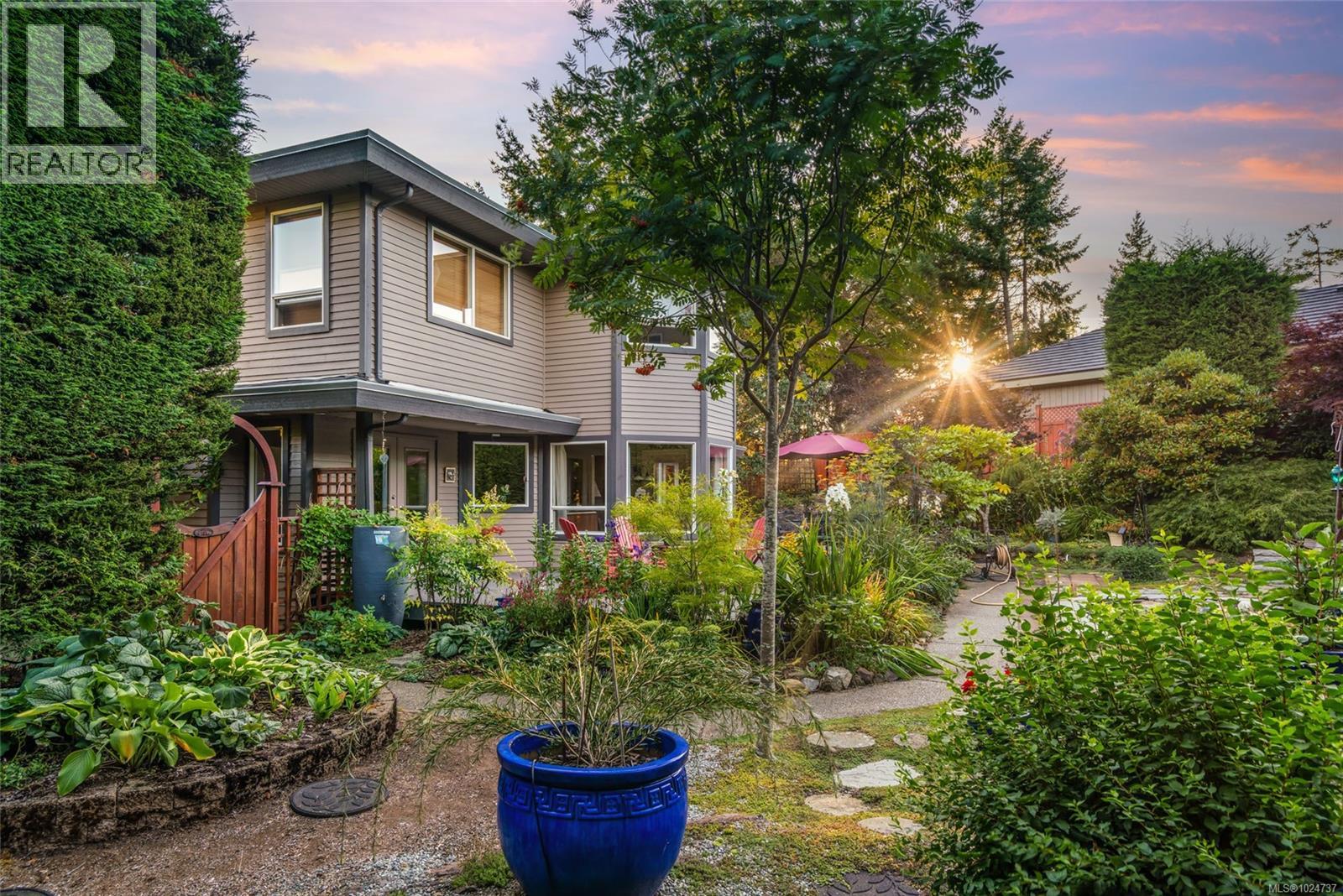 3383 Rockhampton Rd, Nanoose Bay