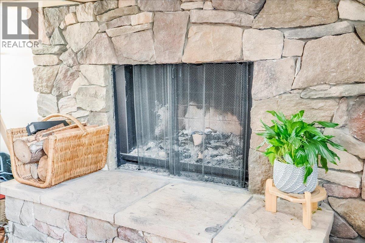 2758 Leecrest Road, Nelson