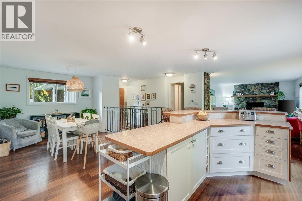 2758 Leecrest Road, Nelson