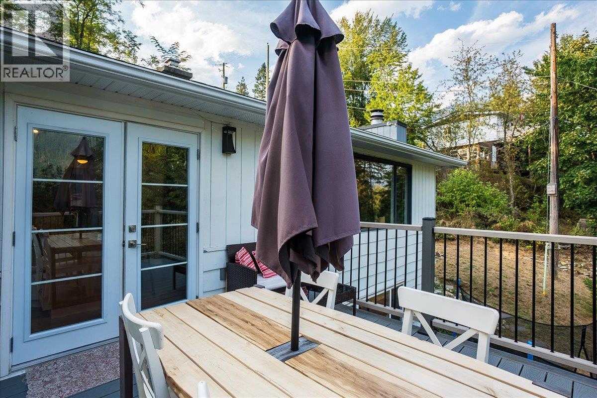 2758 Leecrest Road, Nelson