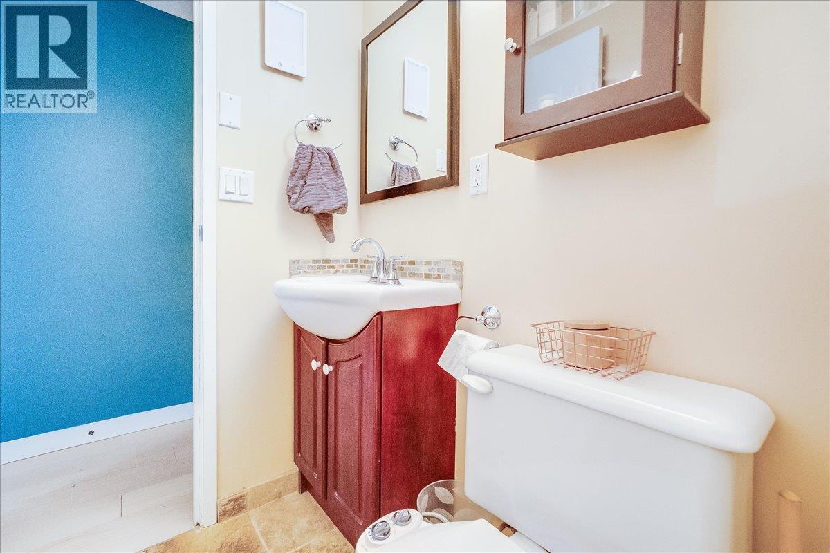 2758 Leecrest Road, Nelson