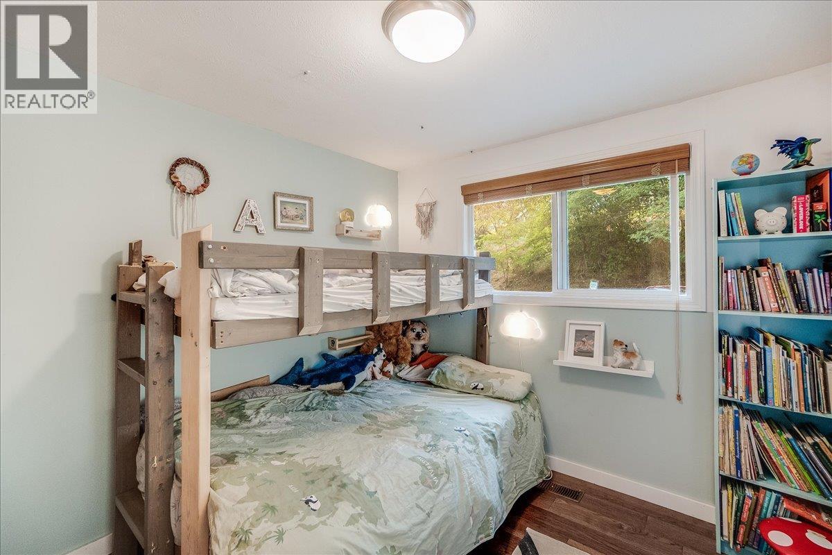 2758 Leecrest Road, Nelson