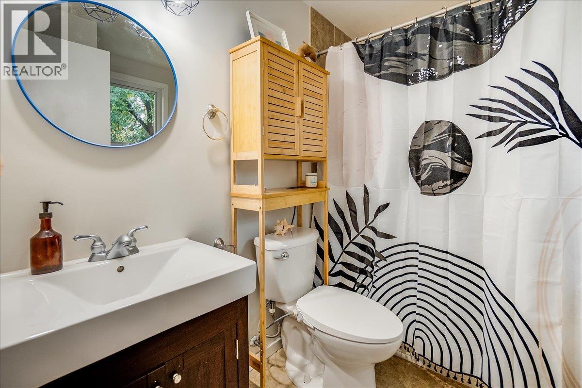 2758 Leecrest Road, Nelson