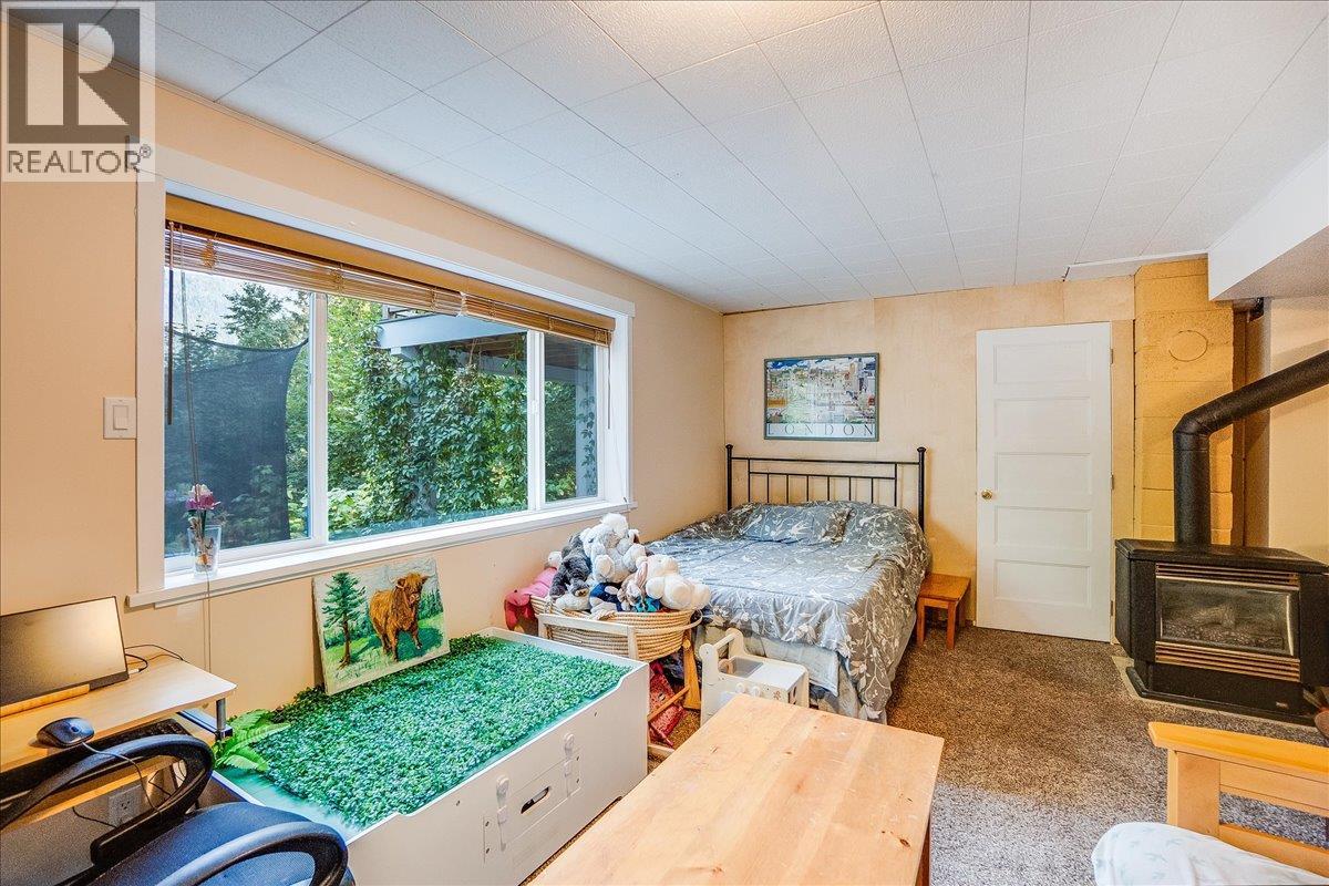 2758 Leecrest Road, Nelson