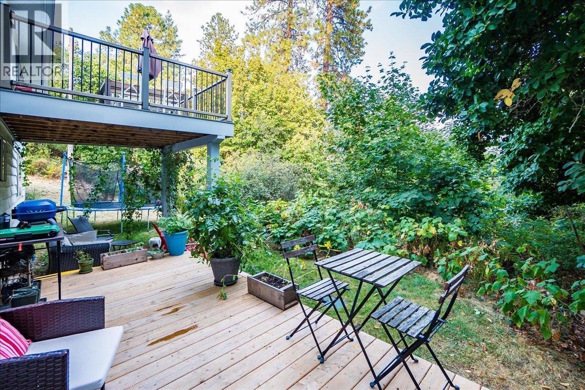 2758 Leecrest Road, Nelson